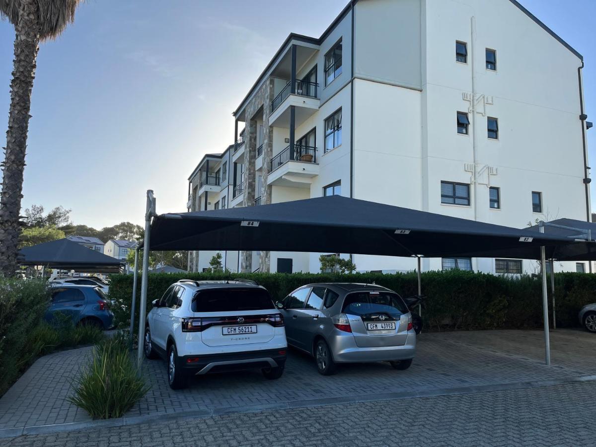 Luxury One Bedroom Apartment Somerset West Exteriör bild